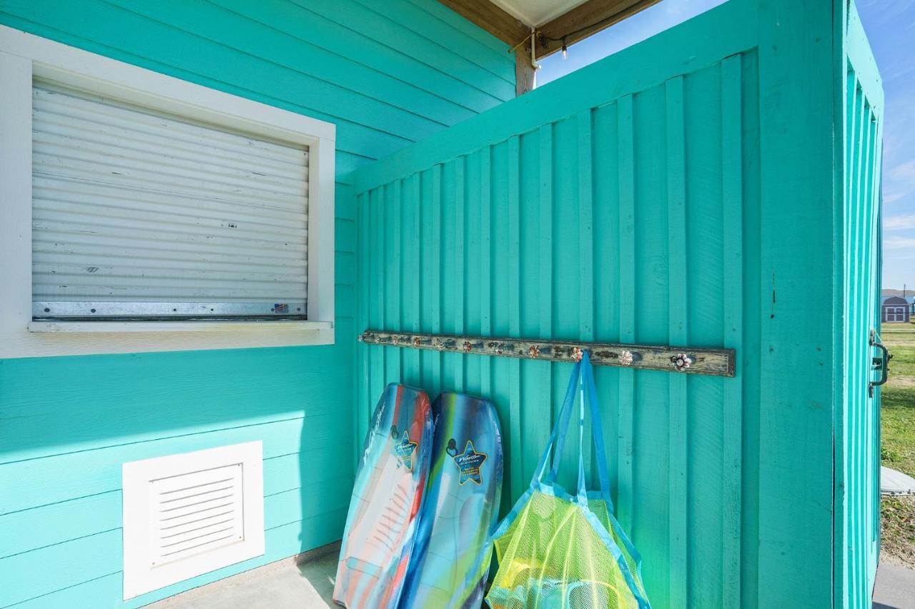 Sea Glass Cottage Crystal Beach Exterior photo